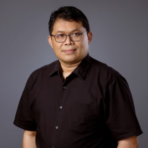 dr. Riris Andono Ahmad, MPH., Ph.D.